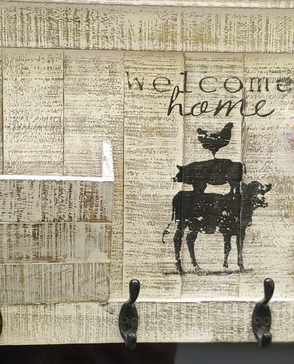 Farmhouse Welcome Home Wall Organizer - A Rustic Feeling